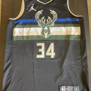 Giannis jersey